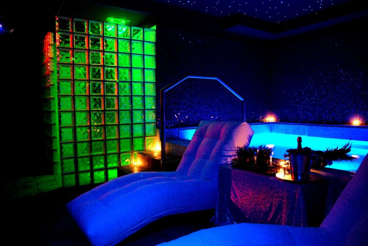 New Emotion Room Trieste Exteriör bild